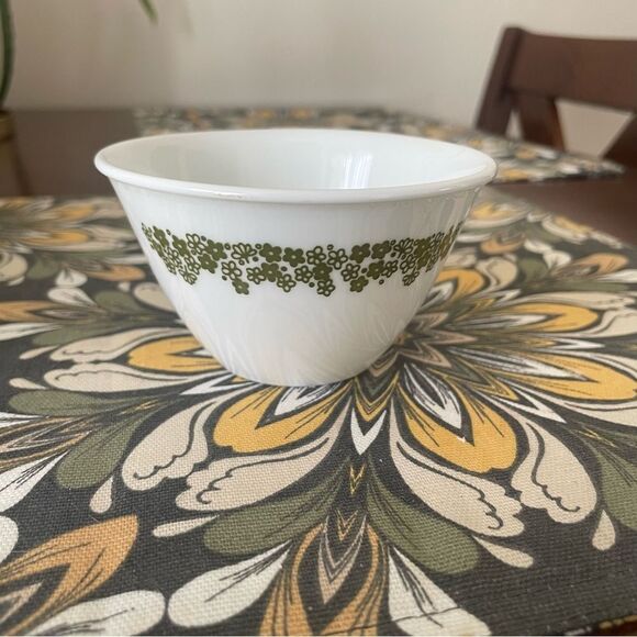 Vintage Corelle Crazy Daisy Custard Bowl - Picture 1 of 4